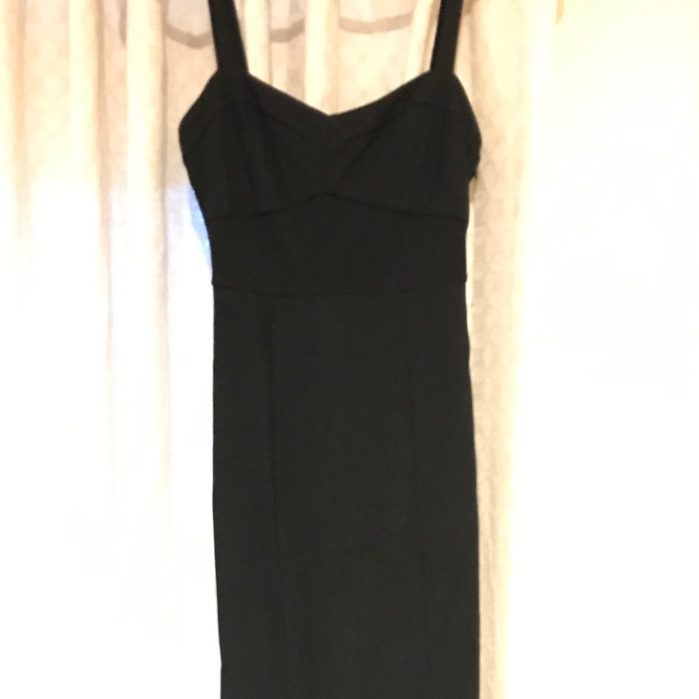 PERFECT FITTED BLACK STRAPPY DRESS